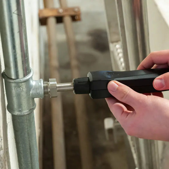 Dew Point & Humidity Meter | Handheld Compressed Air Moisture Analyzer – PCE-DPM 3