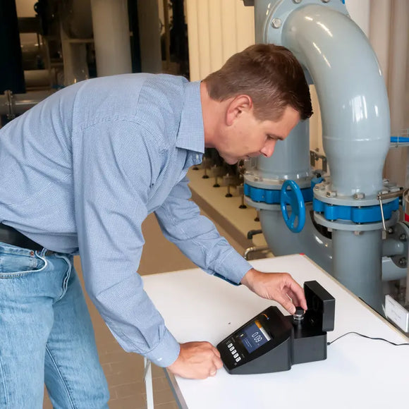 Turbidity Meter | Water Quality Photometer for Suspended Solids Measurement – PCE-TUM 50