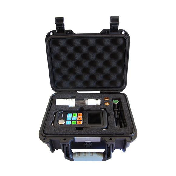 Yushi UM-5 ultrasonic thickness gauge in protective carry case